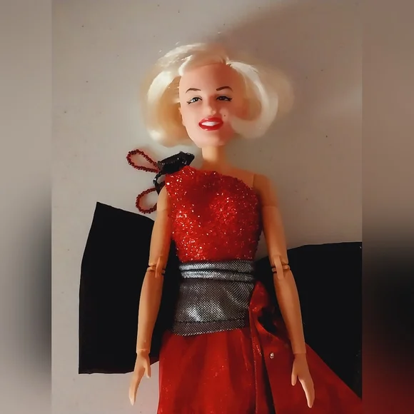 Vintage Marilyn Monroe doll